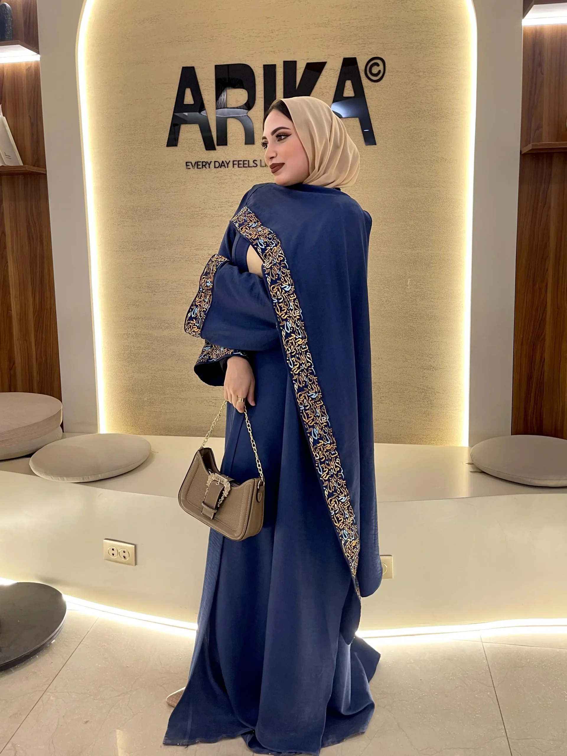 Kaftan Shal Suit - Image 3